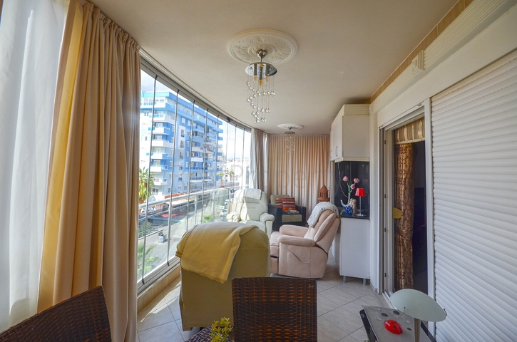 على شارع بارباروس الحيوي - شقة 2 غرفة وصالة - مفروشة - في مهموتلار / الانيا 