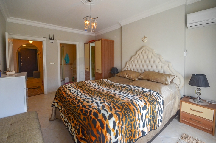 على شارع بارباروس الحيوي - شقة 2 غرفة وصالة - مفروشة - في مهموتلار / الانيا 