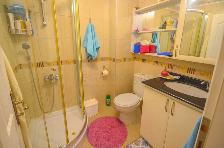 على شارع بارباروس الحيوي - شقة 2 غرفة وصالة - مفروشة - في مهموتلار / الانيا 