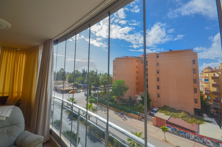 على شارع بارباروس الحيوي - شقة 2 غرفة وصالة - مفروشة - في مهموتلار / الانيا 