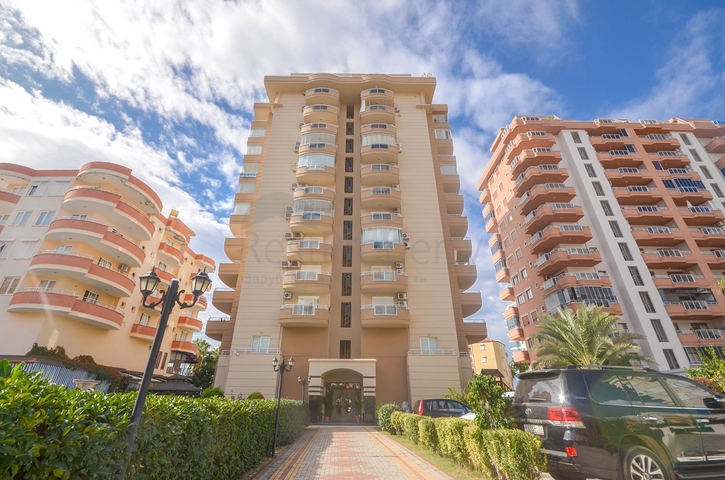 على شارع بارباروس الحيوي - شقة 2 غرفة وصالة - مفروشة - في مهموتلار / الانيا 