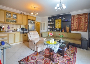 على شارع بارباروس الحيوي - شقة 2 غرفة وصالة - مفروشة - في مهموتلار / الانيا 