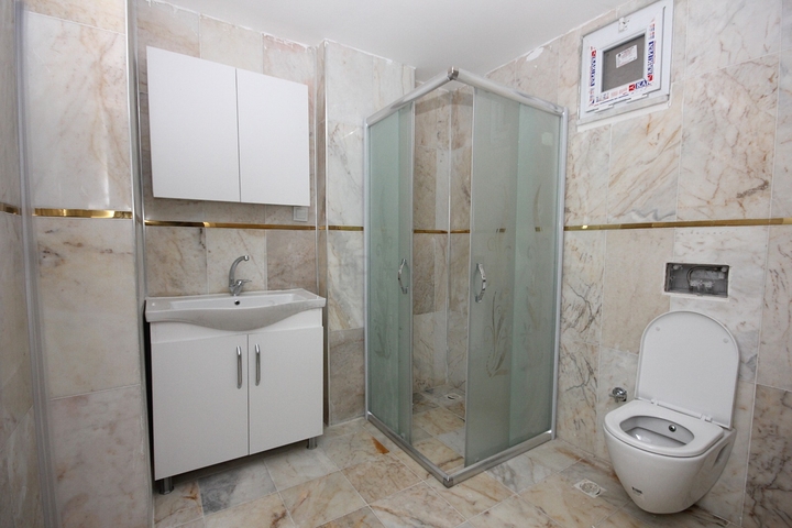 بسعر مناسب - شقة جديدة - تصميم 1+2 - في موقع ممتاز - مهموتلار / الانيا 