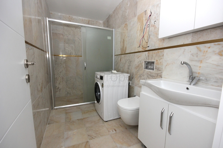 بسعر مناسب - شقة جديدة - تصميم 1+2 - في موقع ممتاز - مهموتلار / الانيا 