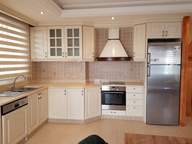 اطلالة بحرية مباشرة -شقة غرفتين وصالة - مفروشة - في مهموتلار / الانيا 