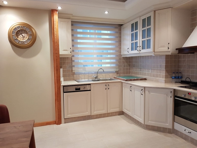 اطلالة بحرية مباشرة -شقة غرفتين وصالة - مفروشة - في مهموتلار / الانيا 