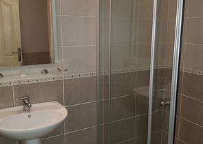 اطلالة بحرية مباشرة -شقة غرفتين وصالة - مفروشة - في مهموتلار / الانيا 