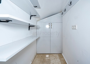 اطلالة بحر وقلعة - فيلا مستقلة - 3 غرف وصالة - في مركز الانيا 