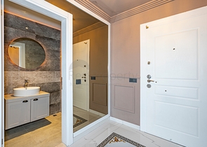 اطلالة بحر وقلعة - فيلا مستقلة - 3 غرف وصالة - في مركز الانيا 