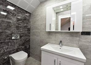 دوبلكس 4 غرف وصالة - محدثة - في مركز الانيا 