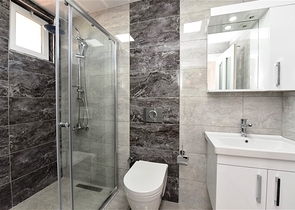 دوبلكس 4 غرف وصالة - محدثة - في مركز الانيا 