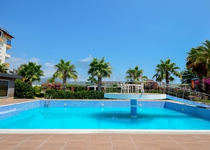 اول صف على البحر -منطقة هادئة -سعر مناسب -شقة 2 غرفة وصالة -ديمرتاش / الانيا 