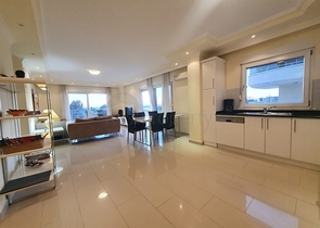 اول صف على البحر -منطقة هادئة -سعر مناسب -شقة 2 غرفة وصالة -ديمرتاش / الانيا 