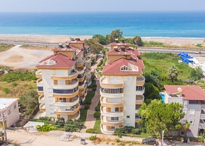 اول صف على البحر -منطقة هادئة -سعر مناسب -شقة 2 غرفة وصالة -ديمرتاش / الانيا 