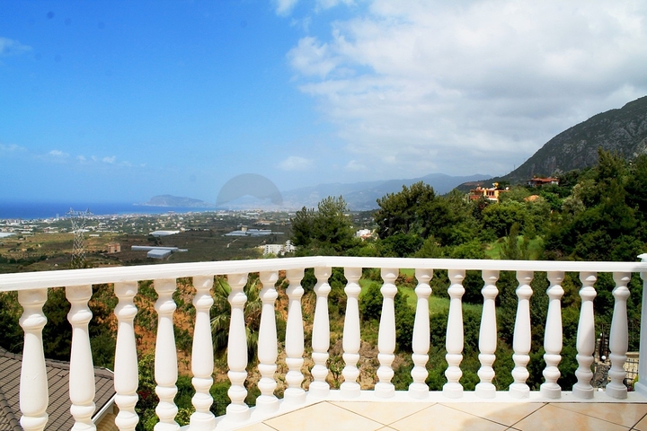 اطلالة بحر - فيلا مفروشة - تصميم 4 غرف - في كارجي جاك /الانيا 