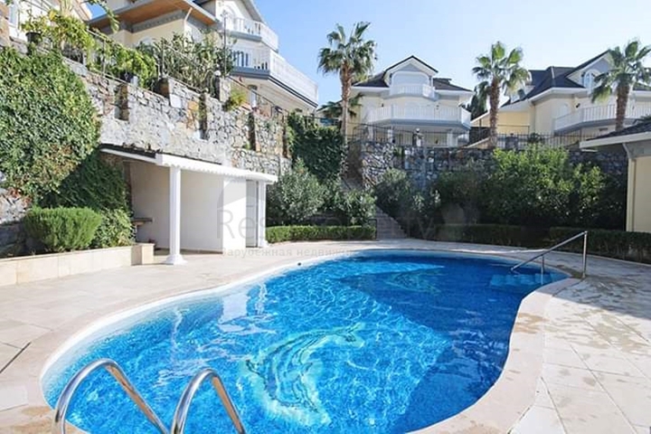 اطلالة بحر - فيلا مفروشة - تصميم 4 غرف - في كارجي جاك /الانيا 