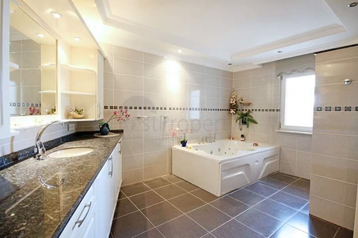 اطلالة بحر - فيلا مفروشة - تصميم 4 غرف - في كارجي جاك /الانيا 