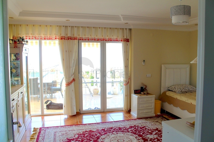 اطلالة بحر - فيلا مفروشة - تصميم 4 غرف - في كارجي جاك /الانيا 