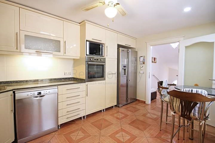 اطلالة بحر - فيلا مفروشة - تصميم 4 غرف - في كارجي جاك /الانيا 