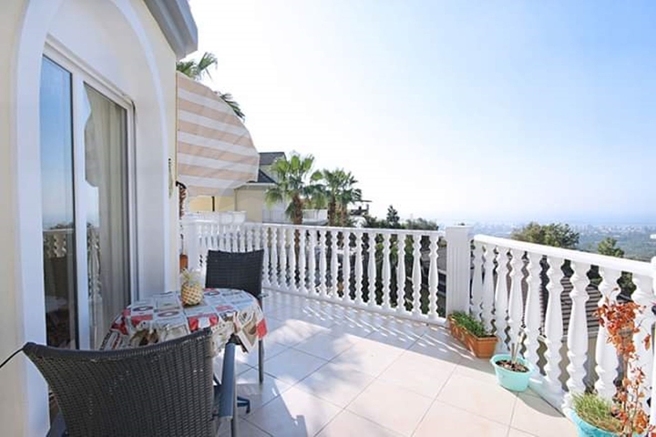 اطلالة بحر - فيلا مفروشة - تصميم 4 غرف - في كارجي جاك /الانيا 