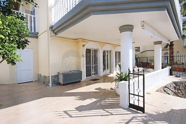 اطلالة بحر - فيلا مفروشة - تصميم 4 غرف - في كارجي جاك /الانيا 