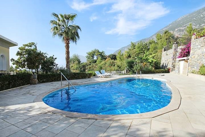 اطلالة بحر - فيلا مفروشة - تصميم 4 غرف - في كارجي جاك /الانيا 