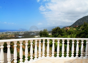 اطلالة بحر - فيلا مفروشة - تصميم 4 غرف - في كارجي جاك /الانيا 