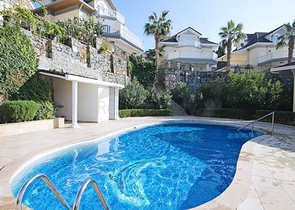 اطلالة بحر - فيلا مفروشة - تصميم 4 غرف - في كارجي جاك /الانيا 