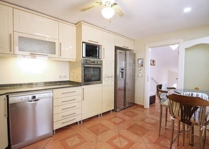 اطلالة بحر - فيلا مفروشة - تصميم 4 غرف - في كارجي جاك /الانيا 