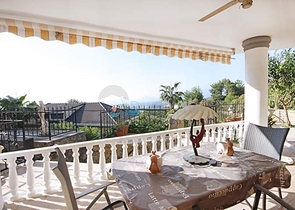 اطلالة بحر - فيلا مفروشة - تصميم 4 غرف - في كارجي جاك /الانيا 