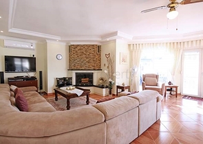 اطلالة بحر - فيلا مفروشة - تصميم 4 غرف - في كارجي جاك /الانيا 