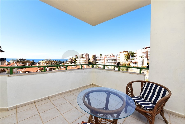 مناسبة للحصول على الجنسية التركية - فيلا واسعة - باطلالة بحر وموقع قريب من المركز -كاستل / الانيا 