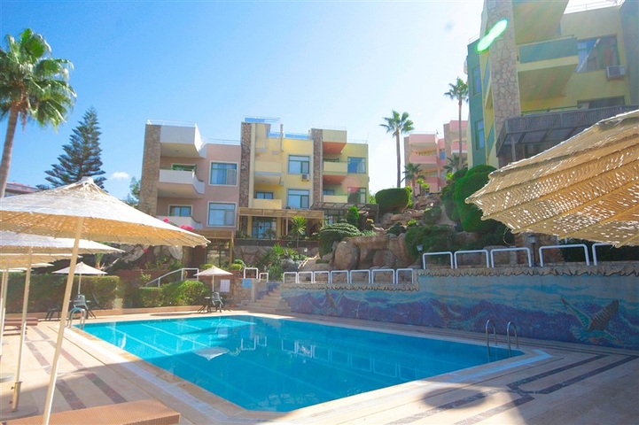 مناسبة للحصول على الجنسية التركية - فيلا واسعة - باطلالة بحر وموقع قريب من المركز -كاستل / الانيا 