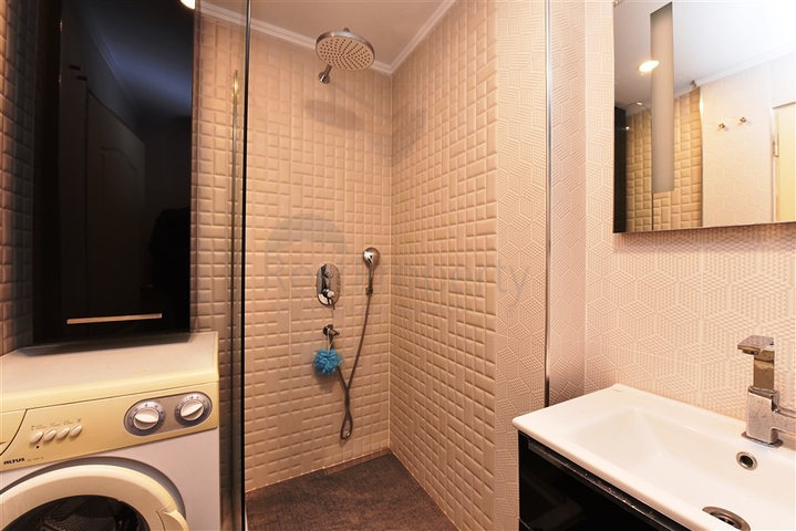 مناسبة للحصول على الجنسية التركية - فيلا واسعة - باطلالة بحر وموقع قريب من المركز -كاستل / الانيا 