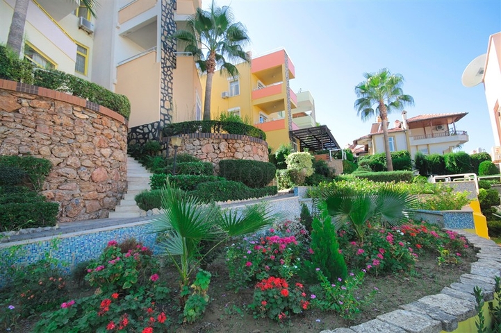 مناسبة للحصول على الجنسية التركية - فيلا واسعة - باطلالة بحر وموقع قريب من المركز -كاستل / الانيا 