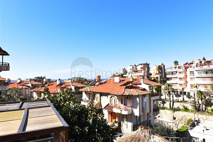 مناسبة للحصول على الجنسية التركية - فيلا واسعة - باطلالة بحر وموقع قريب من المركز -كاستل / الانيا 