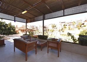 مناسبة للحصول على الجنسية التركية - فيلا واسعة - باطلالة بحر وموقع قريب من المركز -كاستل / الانيا 