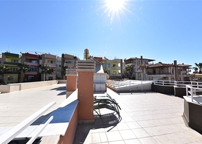 مناسبة للحصول على الجنسية التركية - فيلا واسعة - باطلالة بحر وموقع قريب من المركز -كاستل / الانيا 