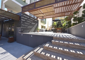 مناسبة للحصول على الجنسية التركية - فيلا واسعة - باطلالة بحر وموقع قريب من المركز -كاستل / الانيا 