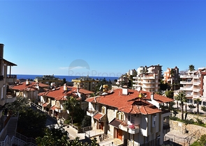 مناسبة للحصول على الجنسية التركية - فيلا واسعة - باطلالة بحر وموقع قريب من المركز -كاستل / الانيا 