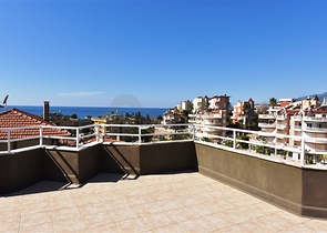 مناسبة للحصول على الجنسية التركية - فيلا واسعة - باطلالة بحر وموقع قريب من المركز -كاستل / الانيا 