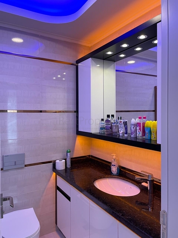 مجمع فاخر - خدمات 5 نجوم - شقة غرفتين وصالة -مفروشة - في مهموتلار / الانيا 