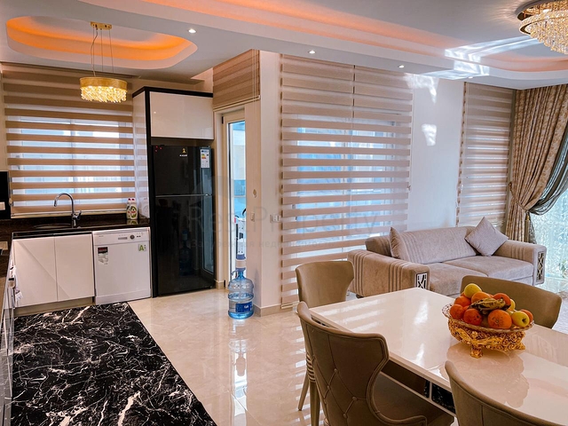 مجمع فاخر - خدمات 5 نجوم - شقة غرفتين وصالة -مفروشة - في مهموتلار / الانيا 