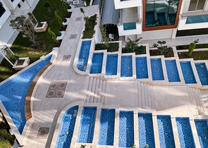 مجمع فاخر - خدمات 5 نجوم - شقة غرفتين وصالة -مفروشة - في مهموتلار / الانيا 