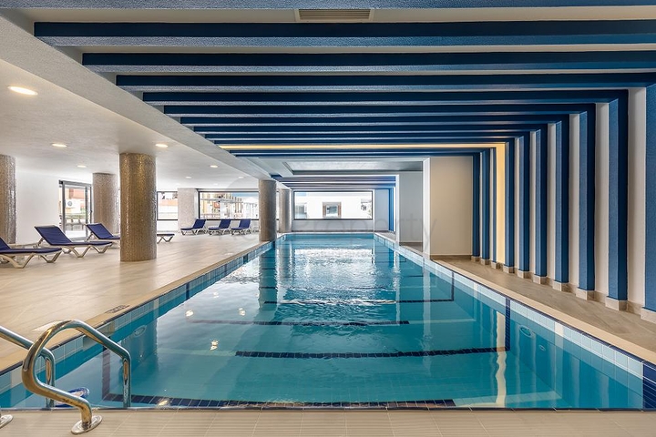 اطلالة بحرية - مجمع فاخر -شقة 2 غرفة وصالة -في مهموتلار / الانيا 