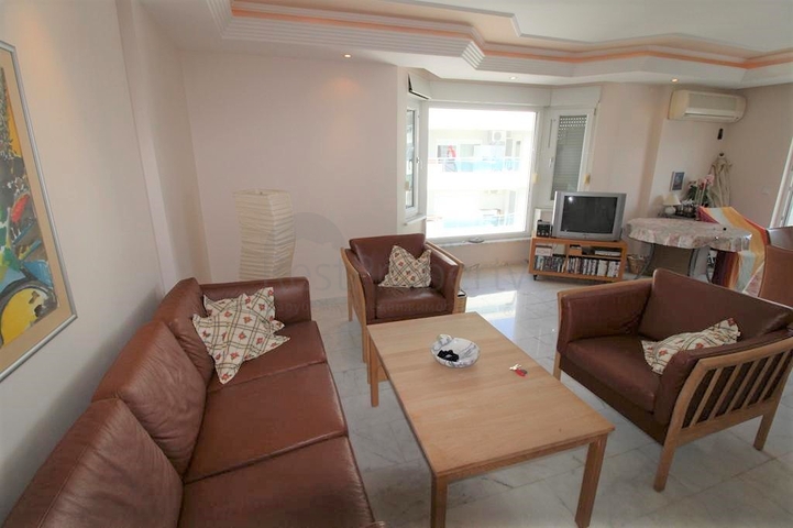 اطلالة بحر - مجمع فاخر - شقة مفروشة من تصميم 1+2 - في توسمور / الانيا 