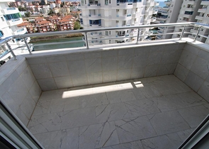 اطلالة بحر - مجمع فاخر - شقة مفروشة من تصميم 1+2 - في توسمور / الانيا 