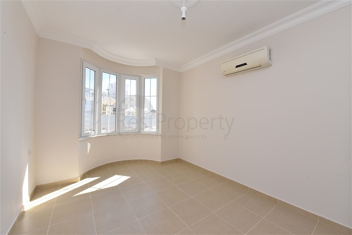 طابق مرتفع -شقة عائلية 1+2- بدون فرش - مجمع انيق - في مهموتلار / الانيا 