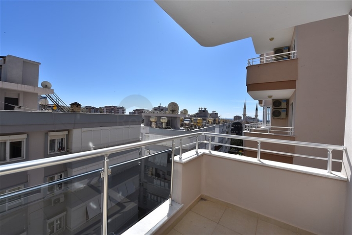 طابق مرتفع -شقة عائلية 1+2- بدون فرش - مجمع انيق - في مهموتلار / الانيا 