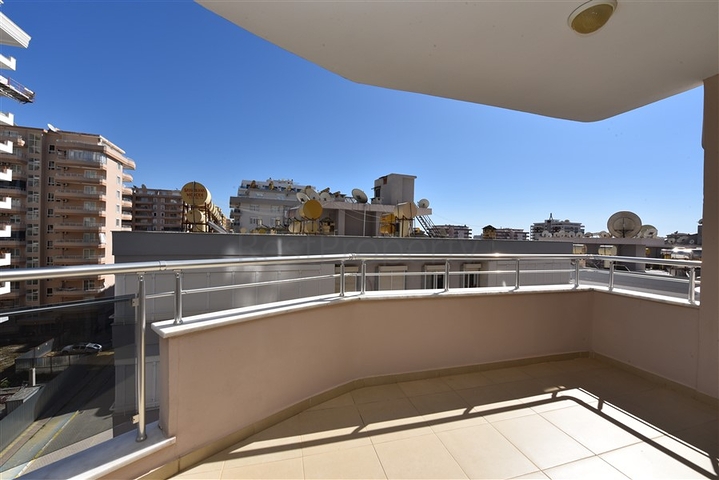 طابق مرتفع -شقة عائلية 1+2- بدون فرش - مجمع انيق - في مهموتلار / الانيا 